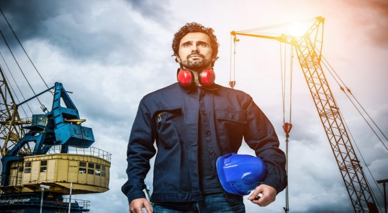 從市場需求看，棚原材料消耗管價格將進入峰值弧頂區